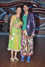 Gauri Tejwani, Hiten Tejwani on the sets of Nach Baliye 5 in Filmistan, Mumbai on 29th Jan 2013 (94).JPG